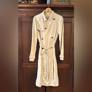 Forever 21 contemporary lightweight jacket / coat Women’s